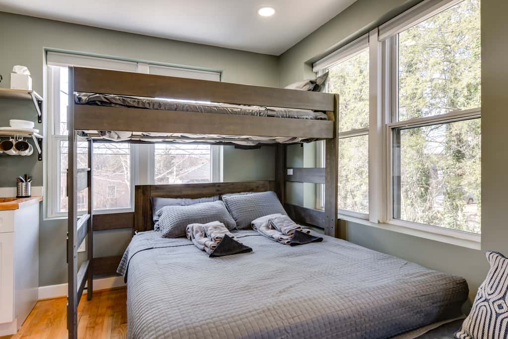 Commuter's Dream! Cheverly Studio 1/2 Mi to Metro