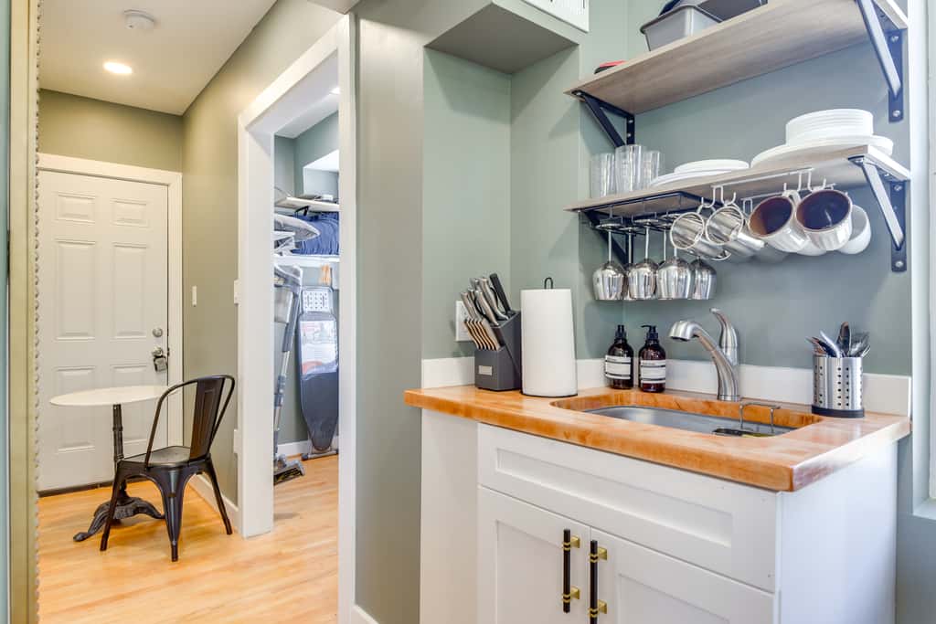 Commuter's Dream! Cheverly Studio 1/2 Mi to Metro
