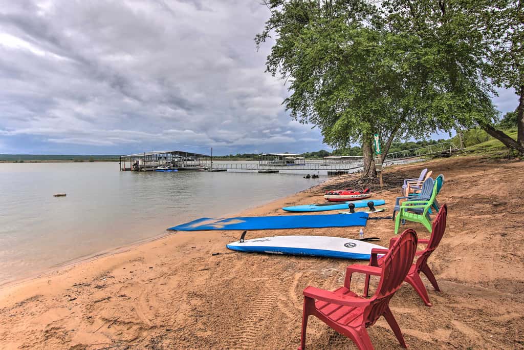 Lakefront Home w/ Private Beach Access!