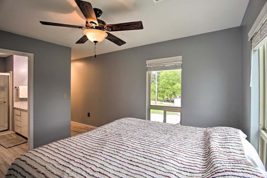 Lakefront Home w/ Private Beach Access!