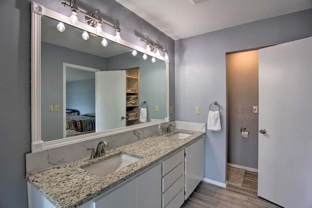 Lakefront Home w/ Private Beach Access!