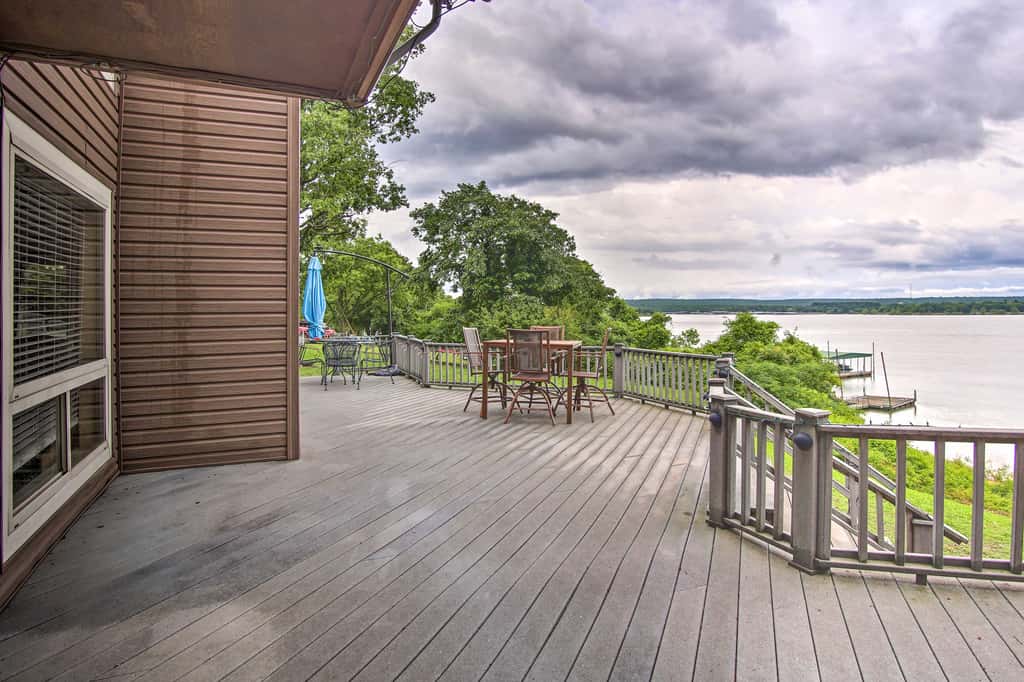 Lakefront Home w/ Private Beach Access!