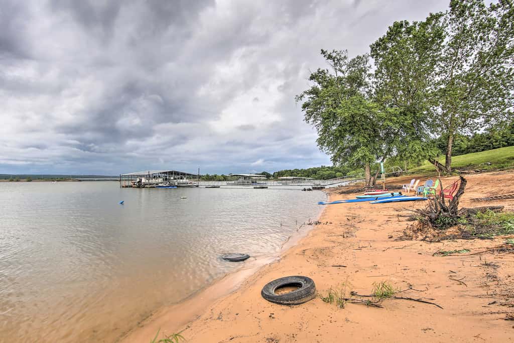 Lakefront Home w/ Private Beach Access!