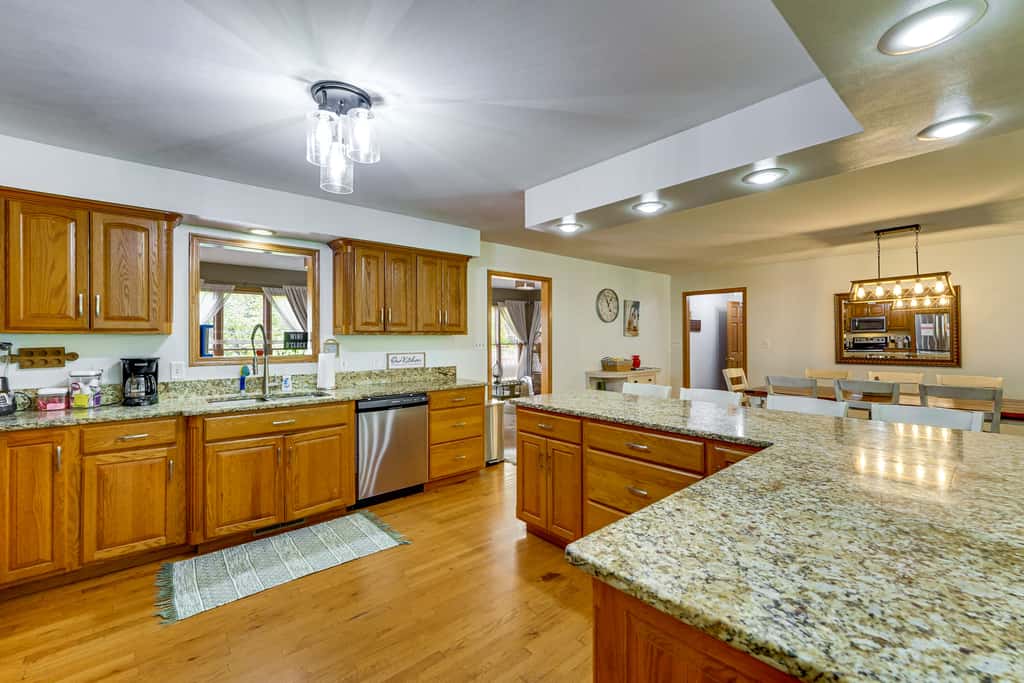 Large Lakefront Home | Pool, Hot Tub & Boat Dock