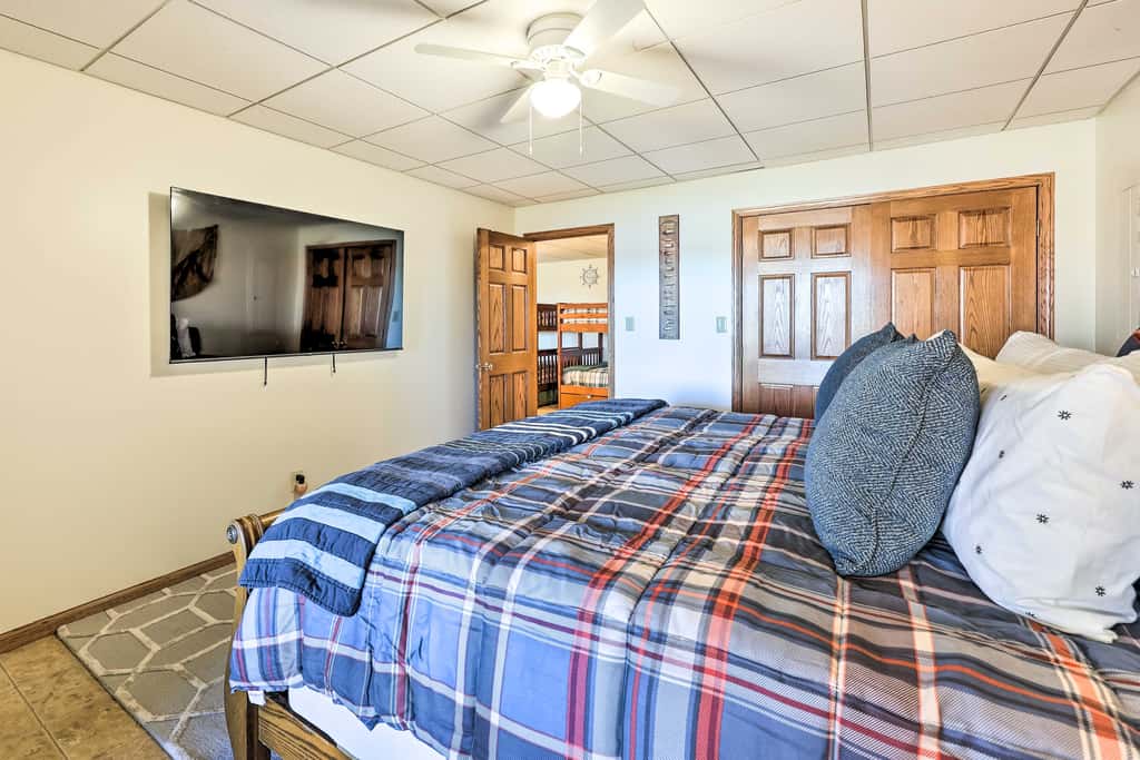 Large Lakefront Home | Pool, Hot Tub & Boat Dock