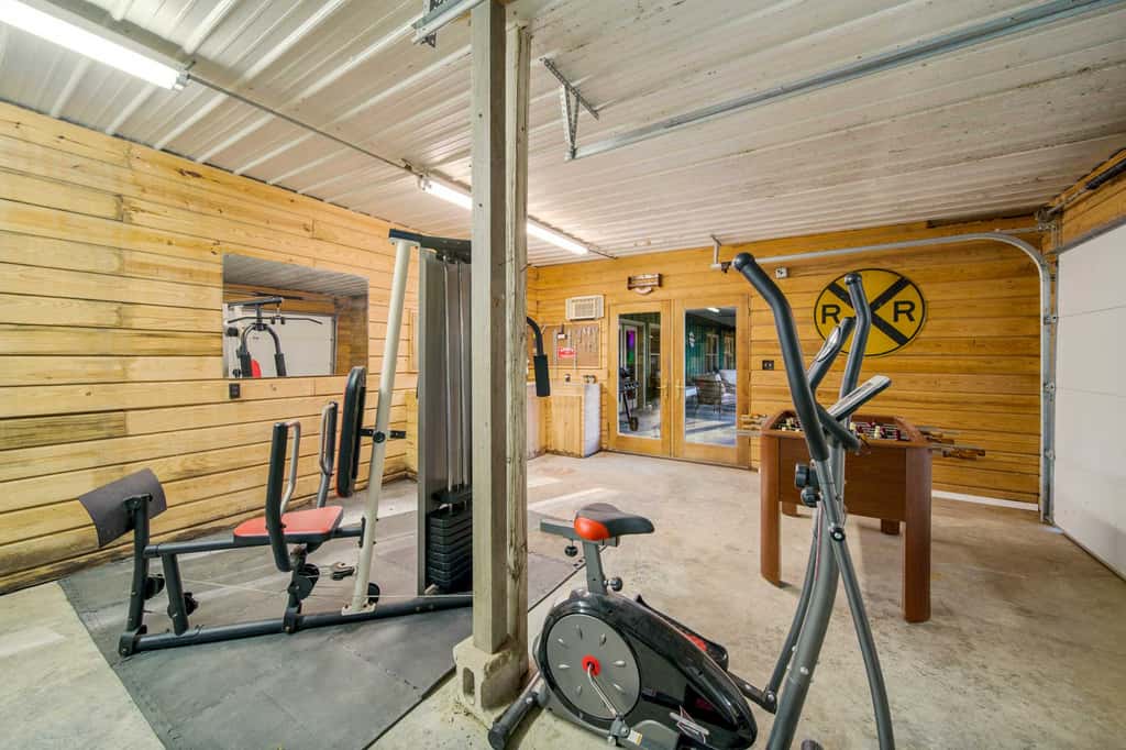 Large Lakefront Home | Pool, Hot Tub & Boat Dock
