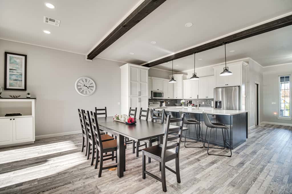 Lake & Sunset Views: Spacious Monkey Island Home