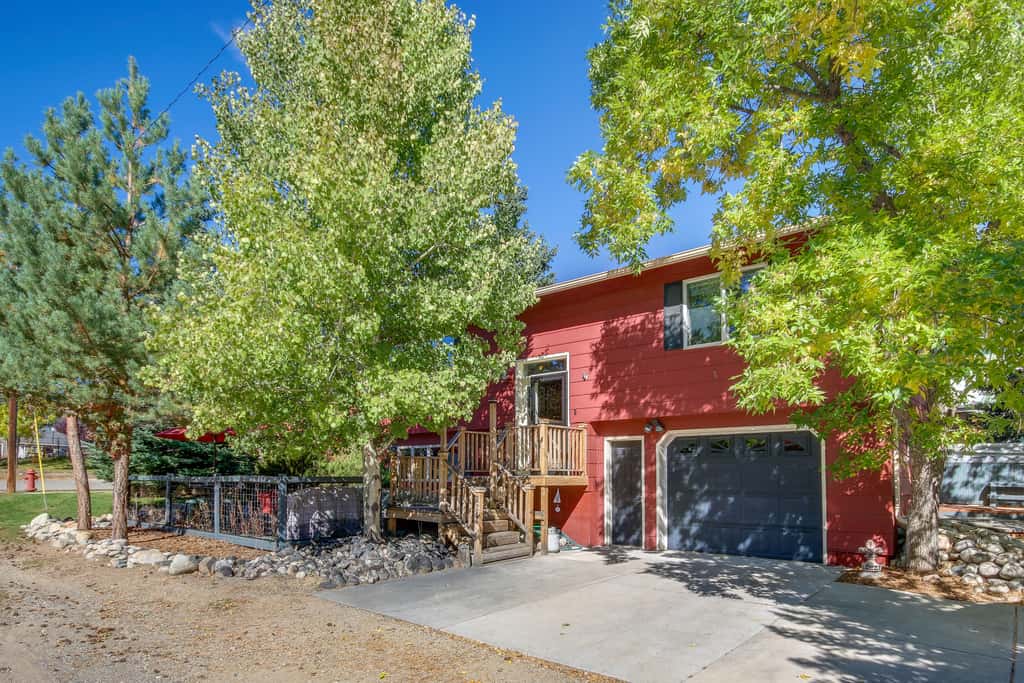 Red Lodge Mountain Home < 7 Miles to Ski Slopes!