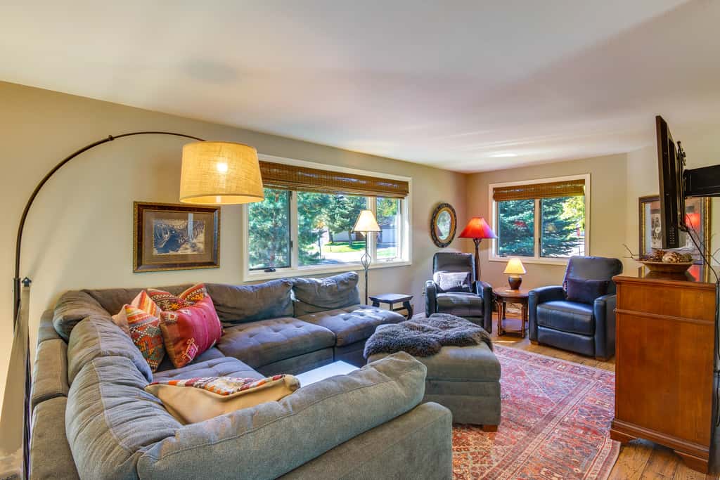 Red Lodge Mountain Home < 7 Miles to Ski Slopes!