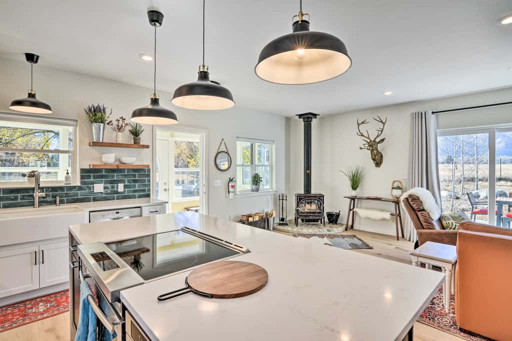 Charming Buena Vista Home w/ Private Hot Tub!