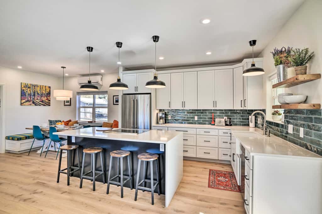 Charming Buena Vista Home w/ Private Hot Tub!