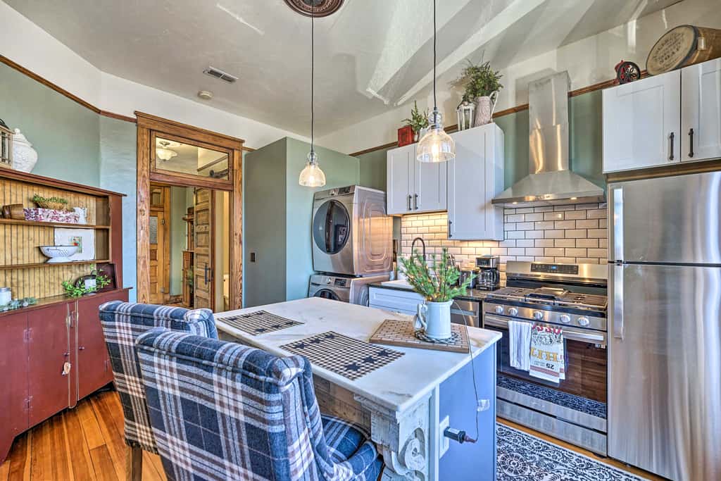Walk to Shops & Restaurants: Dtwn Laramie Condo!