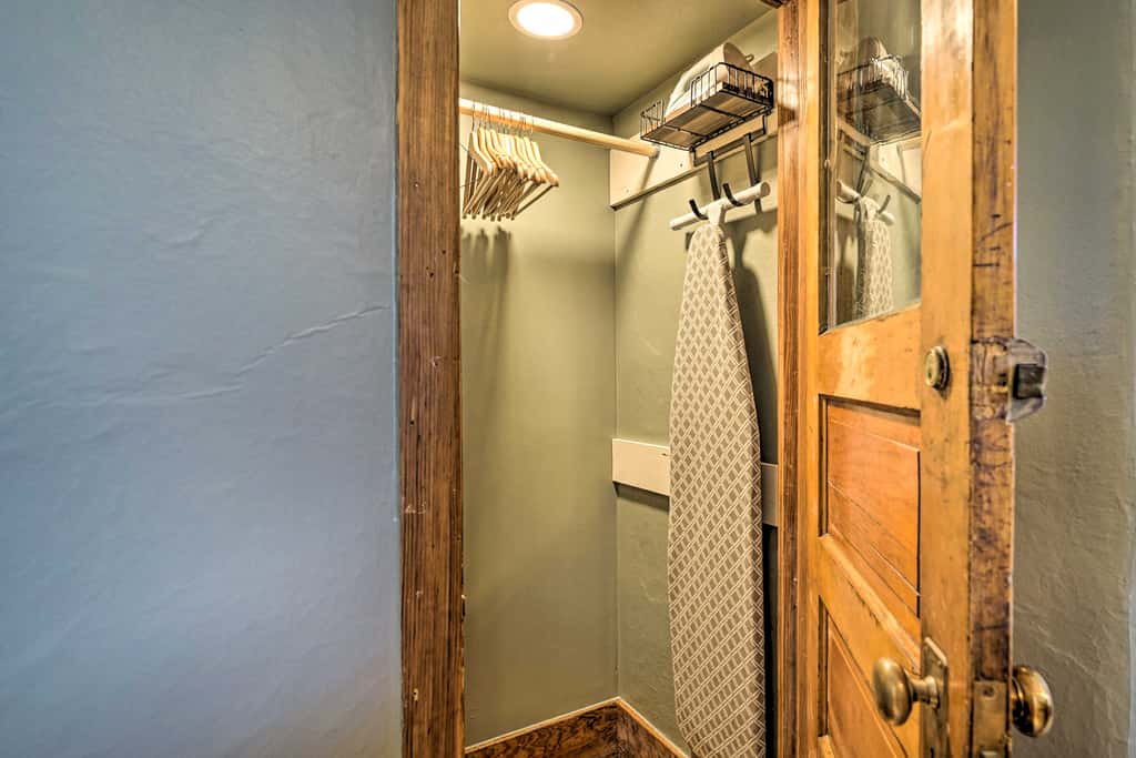 Walk to Shops & Restaurants: Dtwn Laramie Condo!