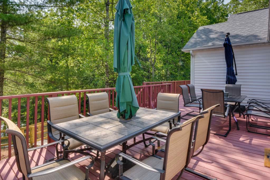 South Carolina Retreat w/ Fireplace & Lake Access!