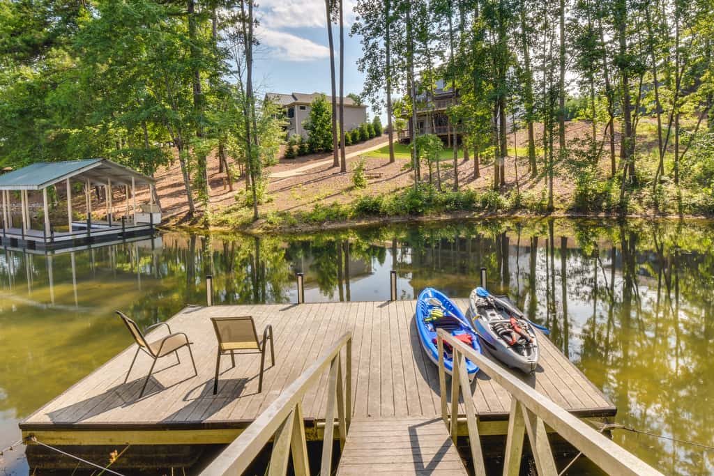 South Carolina Retreat w/ Fireplace & Lake Access!