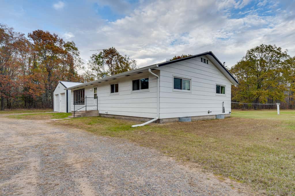 Fisher's Retreat: Hayward Home, Near ATV Trails!
