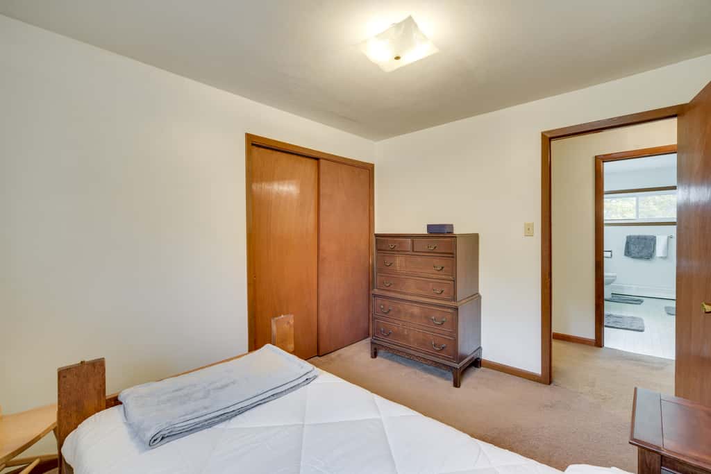 Fisher's Retreat: Hayward Home, Near ATV Trails!