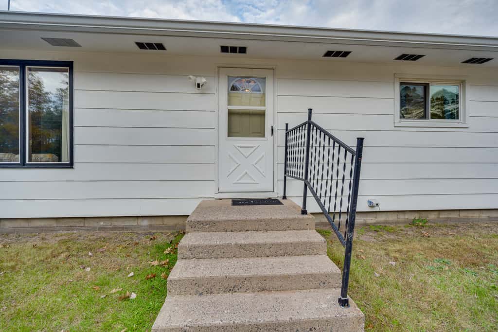 Fisher's Retreat: Hayward Home, Near ATV Trails!