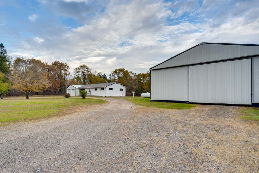 Fisher's Retreat: Hayward Home, Near ATV Trails!