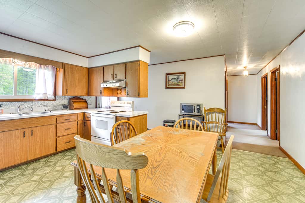 Fisher's Retreat: Hayward Home, Near ATV Trails!