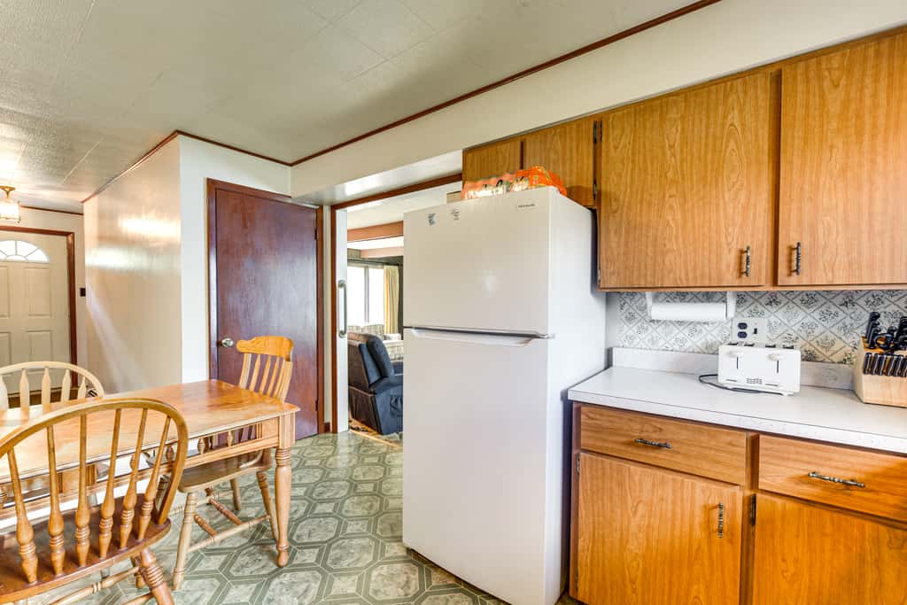 Fisher's Retreat: Hayward Home, Near ATV Trails!