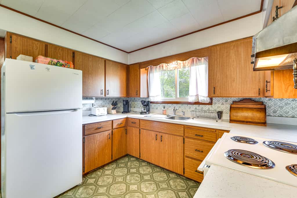Fisher's Retreat: Hayward Home, Near ATV Trails!