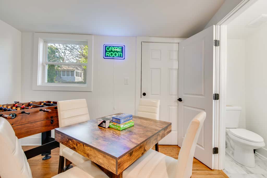 4 Mi to Dtwn Atlanta: Spacious West End Retreat!