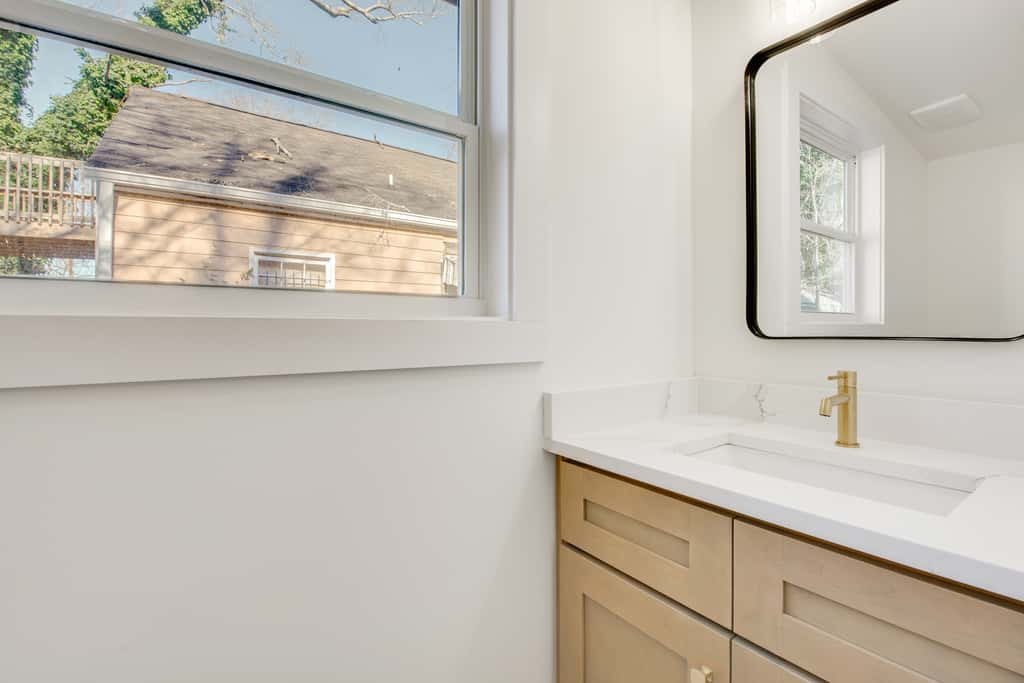 4 Mi to Dtwn Atlanta: Spacious West End Retreat!