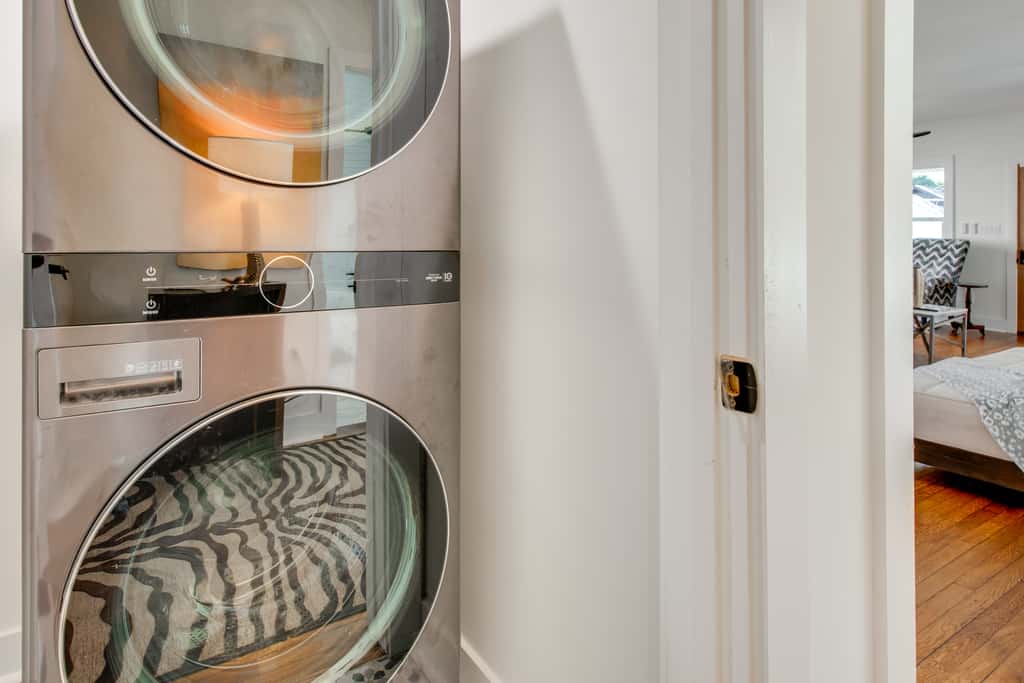 4 Mi to Dtwn Atlanta: Spacious West End Retreat!