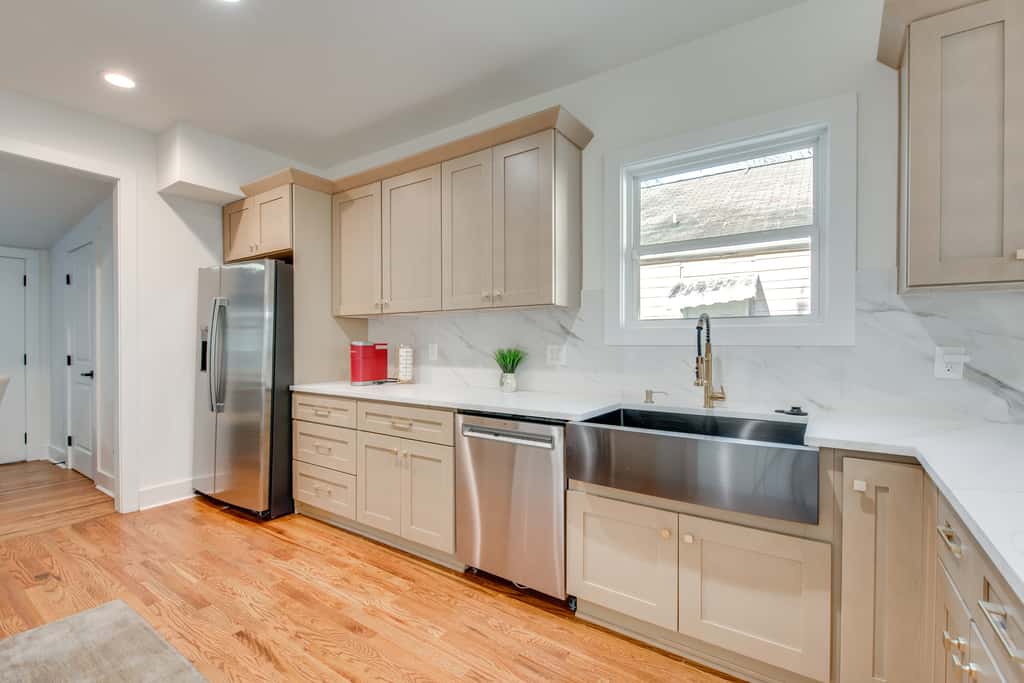 4 Mi to Dtwn Atlanta: Spacious West End Retreat!