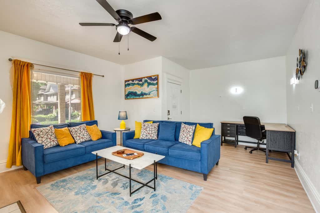 Modern 2BR Kansas City Condo Near Downtown