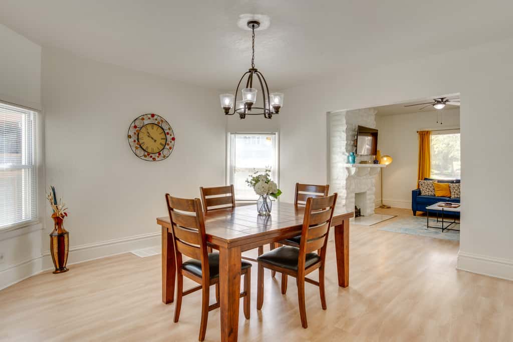 Modern 2BR Kansas City Condo Near Downtown