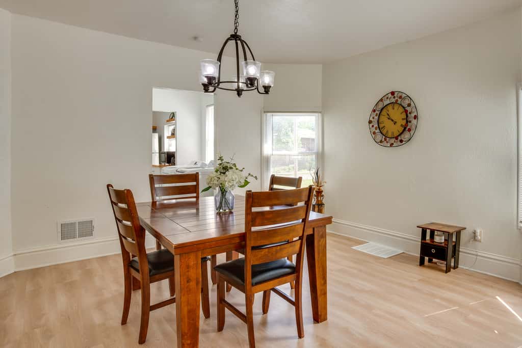 Modern 2BR Kansas City Condo Near Downtown