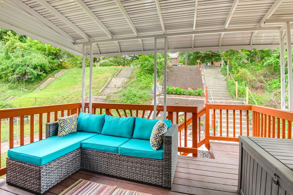 4 Mi to Dtwn: Cozy Townhome in Baltimore!