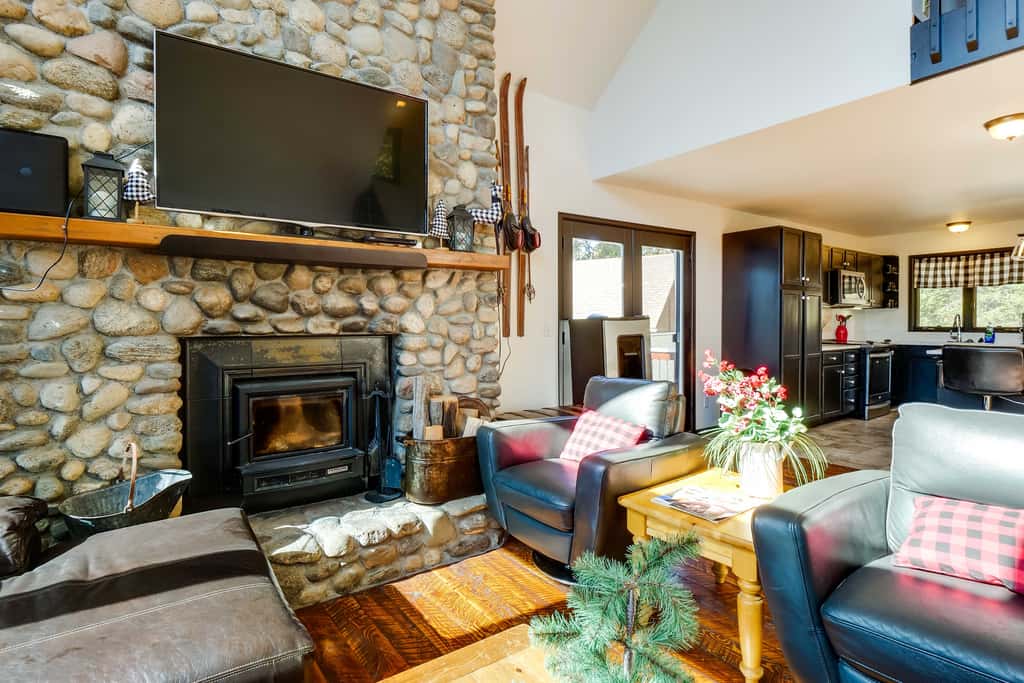 Roomy Alma Cabin w/ Pool Table: Ski, Hike, & Fish!