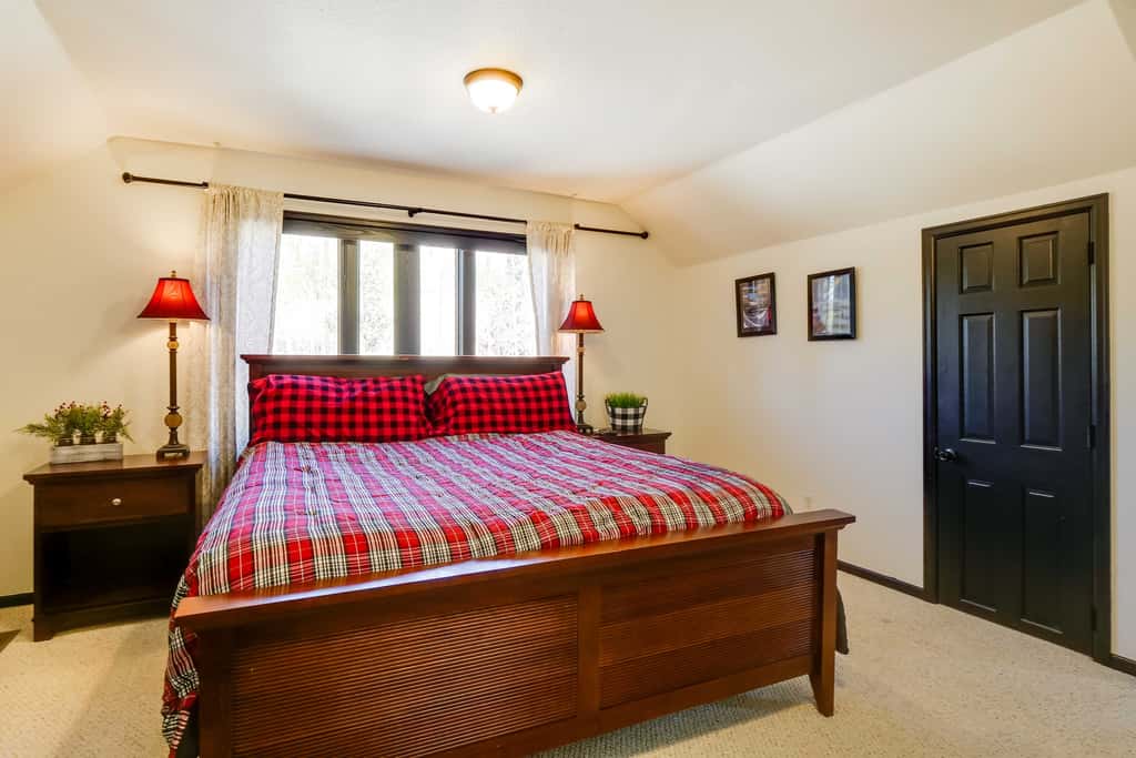 Roomy Alma Cabin w/ Pool Table: Ski, Hike, & Fish!