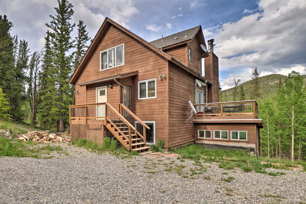 Roomy Alma Cabin w/ Pool Table: Ski, Hike, & Fish!