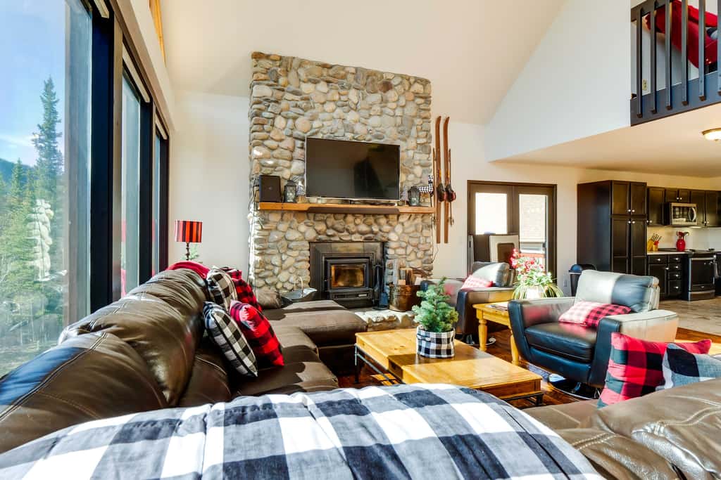 Roomy Alma Cabin w/ Pool Table: Ski, Hike, & Fish!