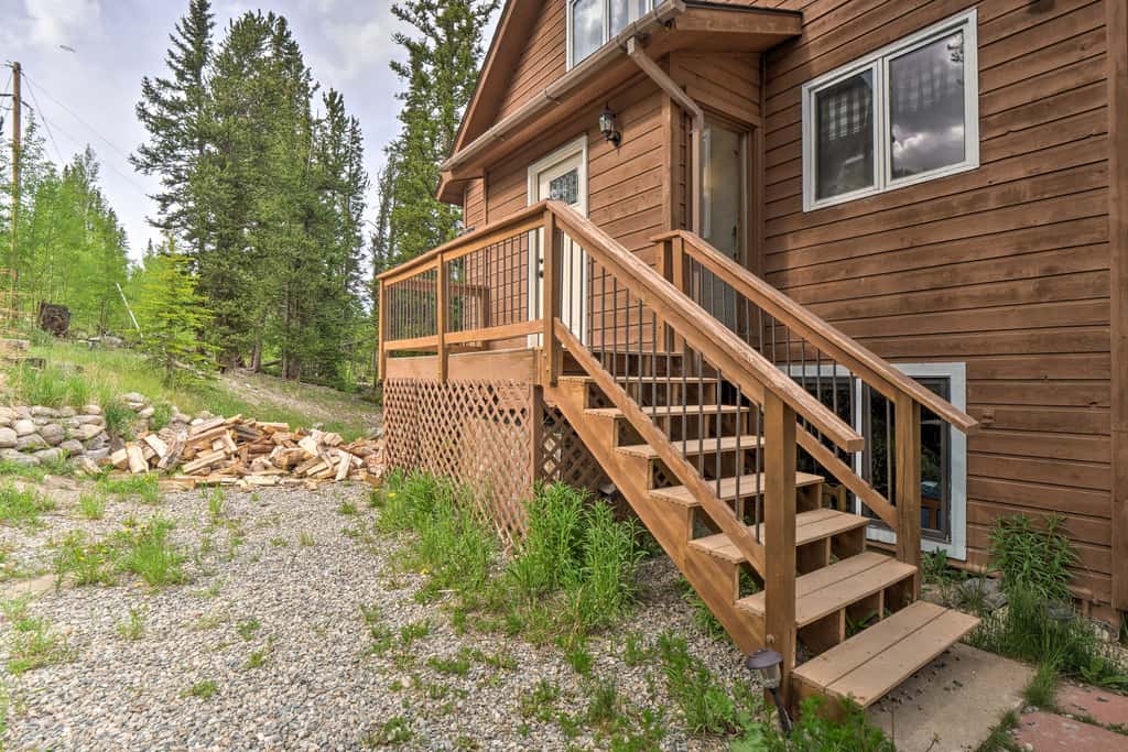 Roomy Alma Cabin w/ Pool Table: Ski, Hike, & Fish!