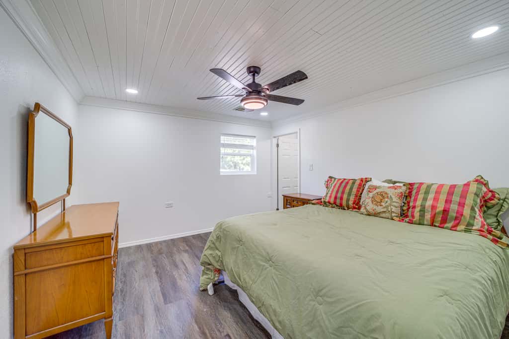 Waterfront Lake Eufaula Home: Dock & Beach Access!