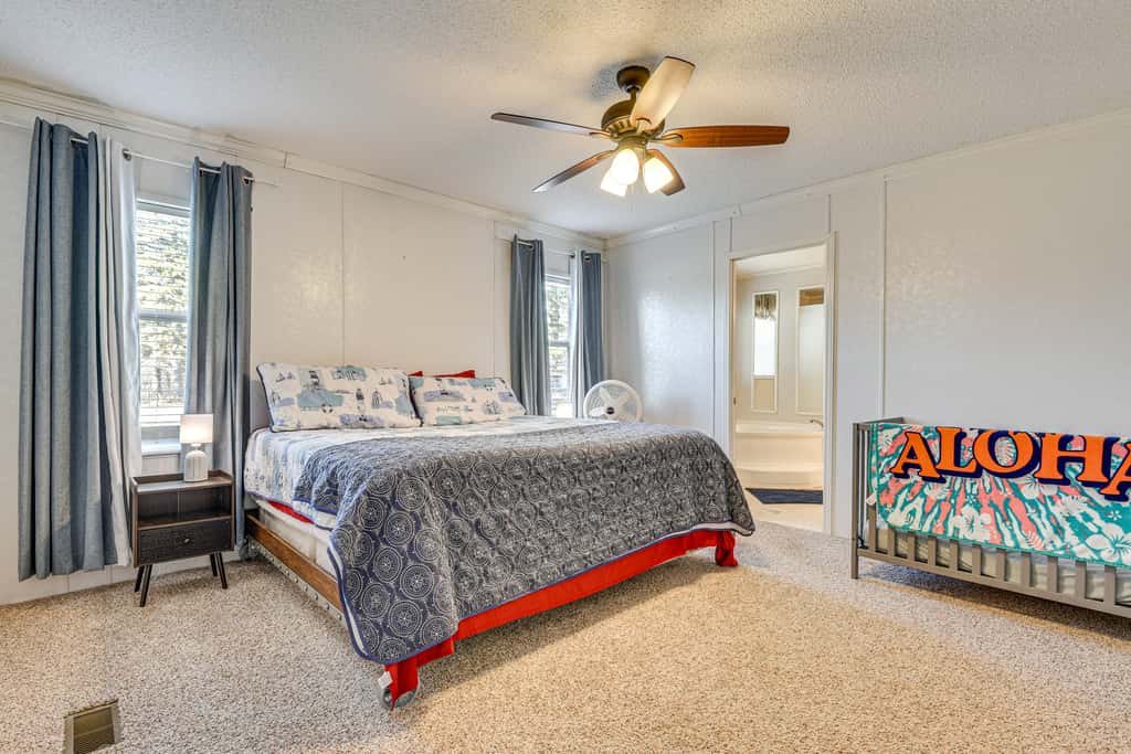 Steps to Lake Eufaula: Family Home w/ Deck & Yard