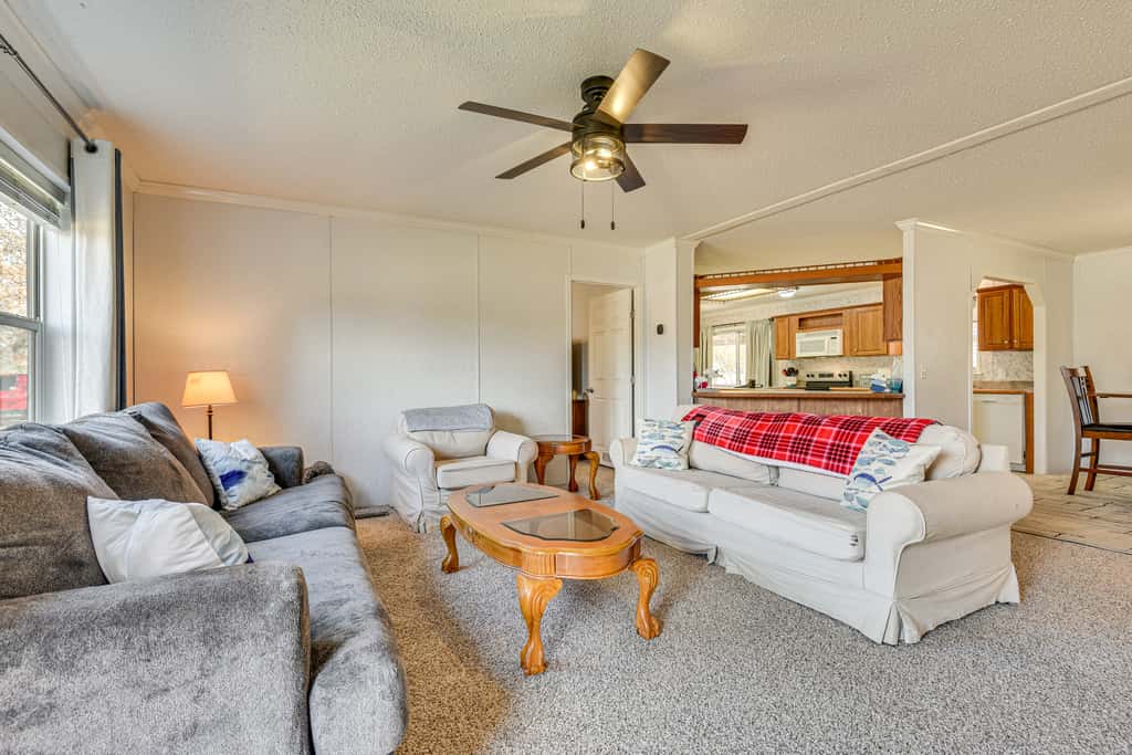 Steps to Lake Eufaula: Family Home w/ Deck & Yard