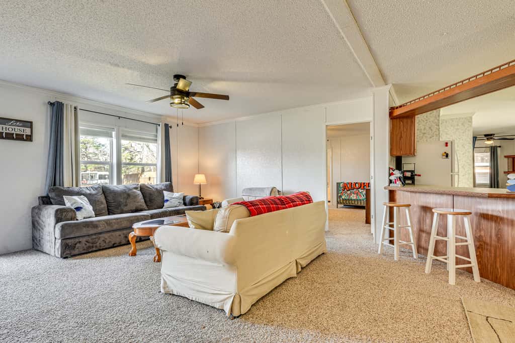 Steps to Lake Eufaula: Family Home w/ Deck & Yard