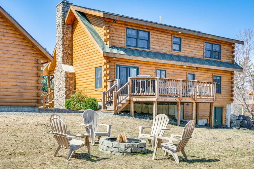 Deck, Grill & Views! Carroll Log Cabin Near Hiking