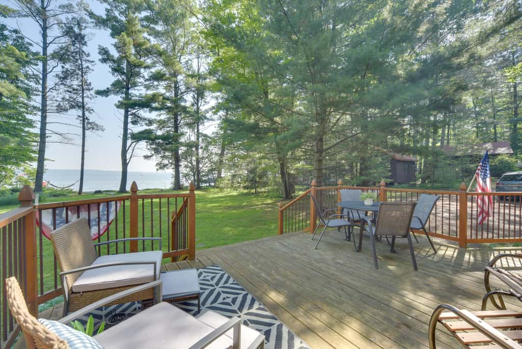 Charming Cabin on Grindstone Lake