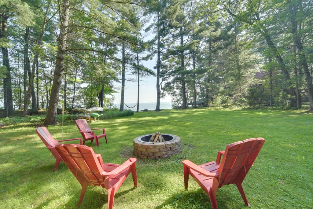 Charming Cabin on Grindstone Lake