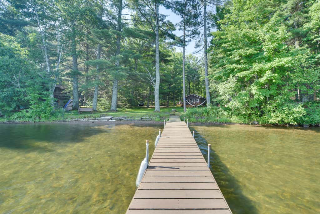 Charming Cabin on Grindstone Lake