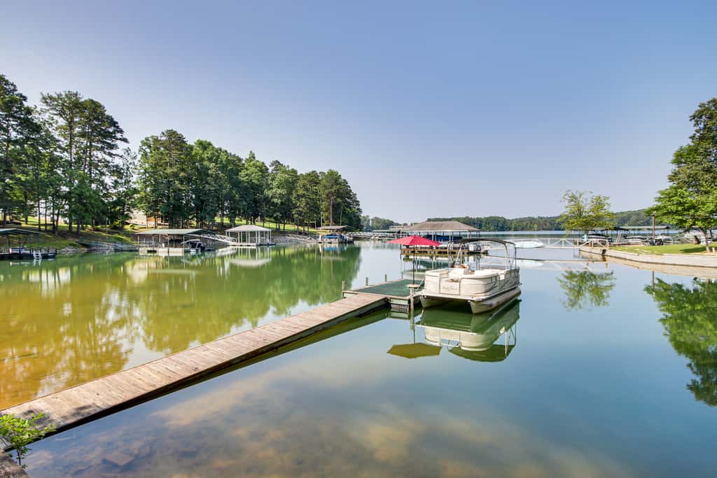 < 1 Mi to Marina: Fair Play Home on Lake Hartwell