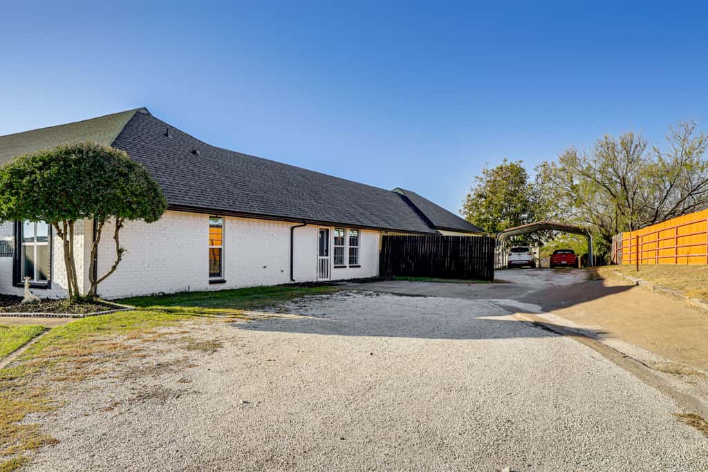 Granbury Studio - 10 Mins From Town + The Lake!
