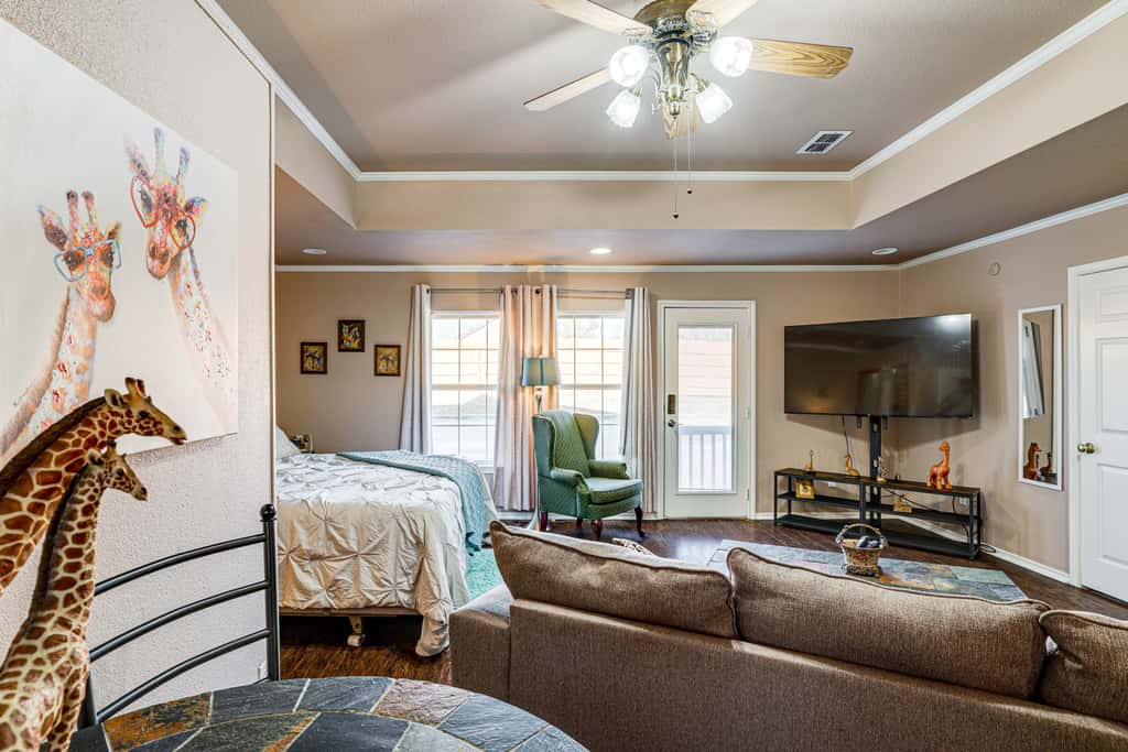 Granbury Studio - 10 Mins From Town + The Lake!